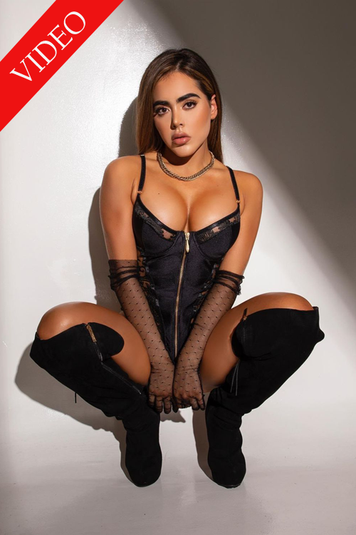 Ibiza Tops - Escorts - LUNA